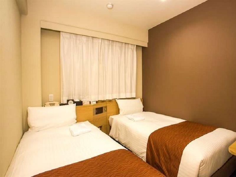Via Inn Shin Osaka West Exterior foto