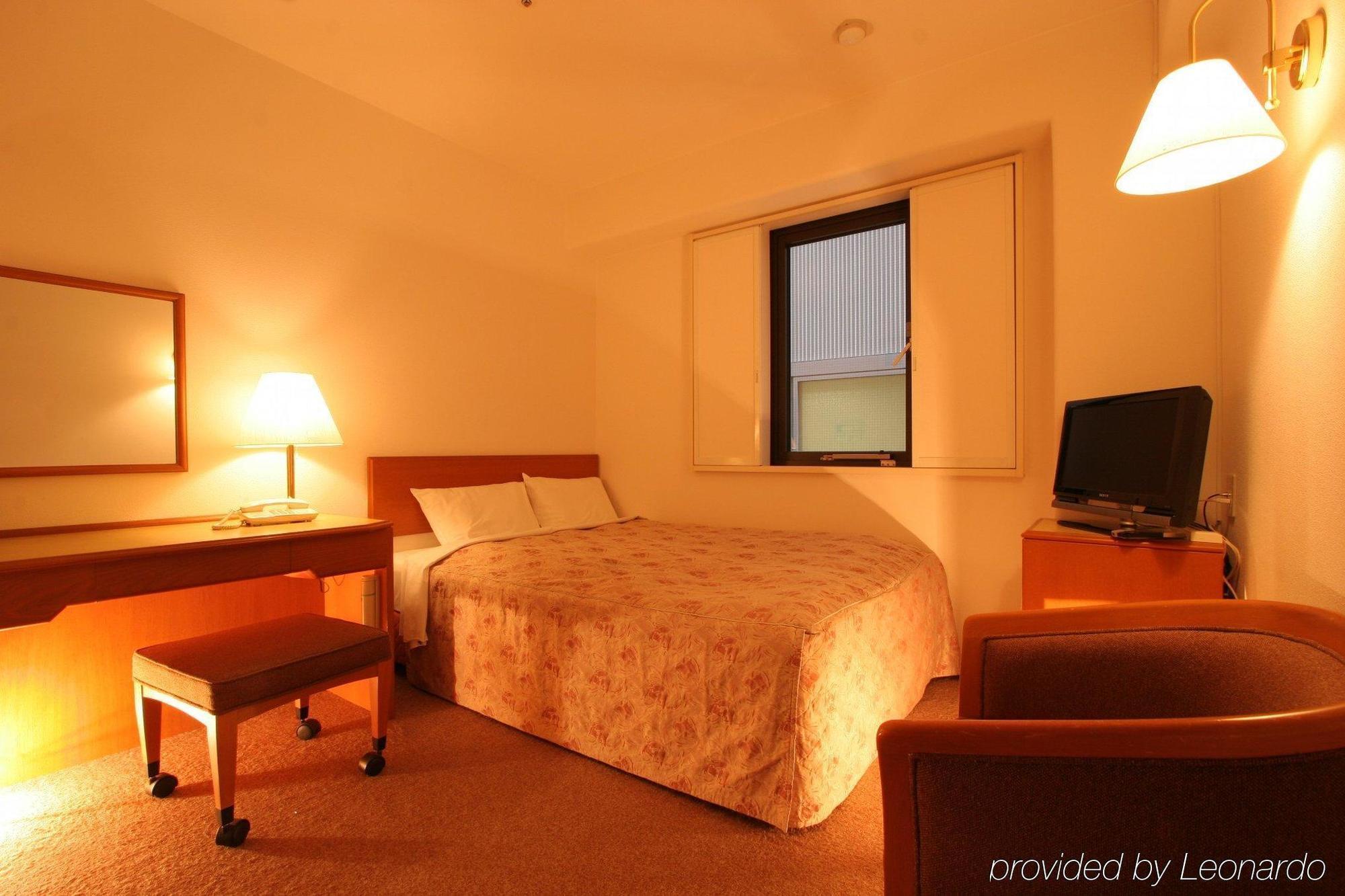 Via Inn Shin Osaka West Exterior foto
